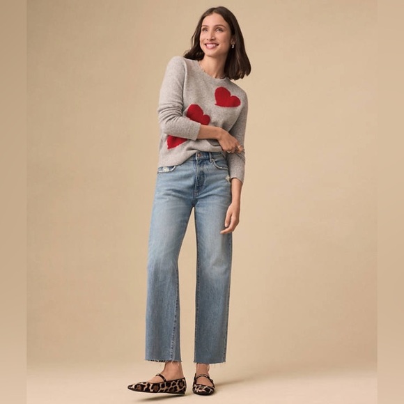 LOFT Denim - NWT. LOFT 26/2 Fresh Cut High Rise Straight Jeans in Light Vintage Wash.